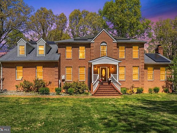 2nd image of 1801 Springvale Ct