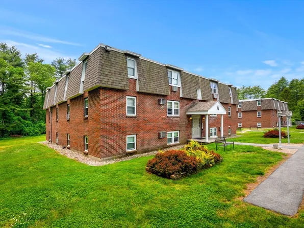 870 Haverhill St APT 24A, Rowley, MA 01969