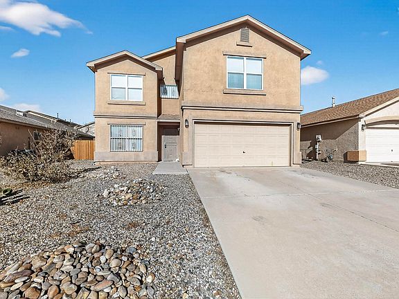 2nd image of 43 Avenida Jardin