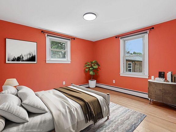 4th image of 29 Lowell Street