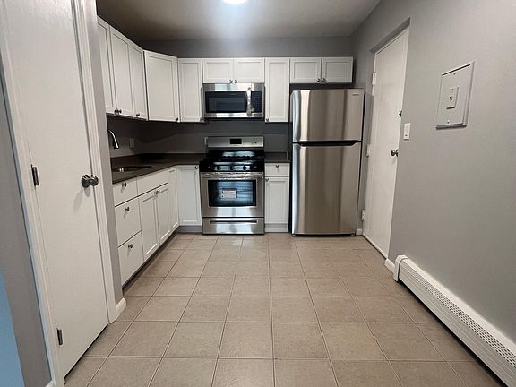 2nd image of 215 Pearl St APT 8