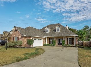 8913 Pines Edge Rd, Shreveport, LA 71129