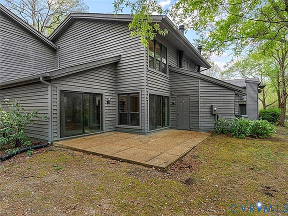 3rd image of 2828 Woodbridge Crossing Ct