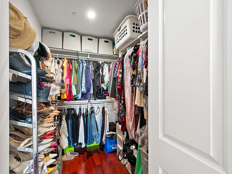 850 Beech St #820 — Photo 26