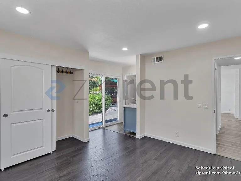 166 Madelia Pl — Photo 14
