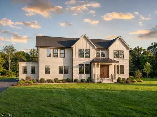 9 Guerin Dr, Randolph Twp., NJ 07869
