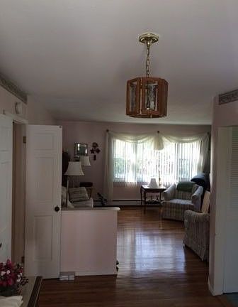 3rd image of 84 Hudson Ave