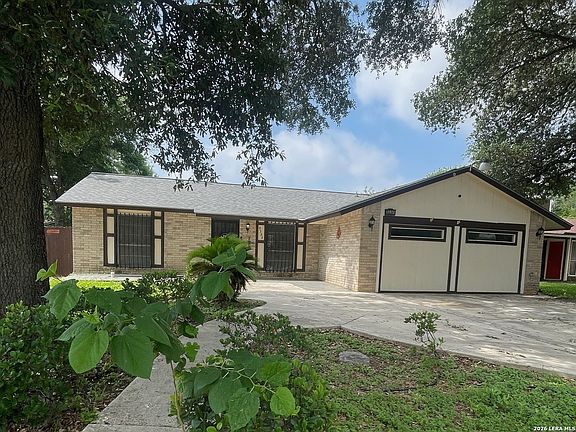 2nd image of 9334 CLIFF WAY ST