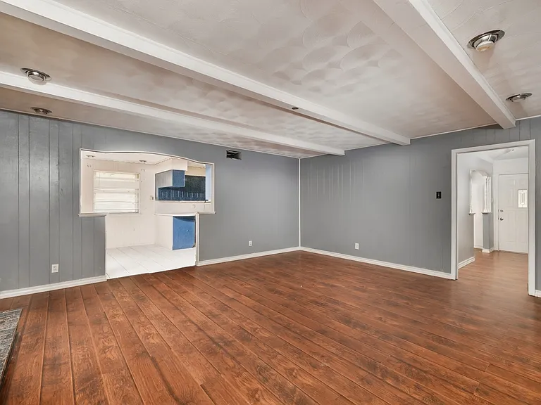 6607 Autumn Woods Trl — Photo 8