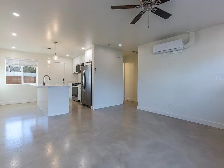 1423 N Venice Ave #K — Photo 6