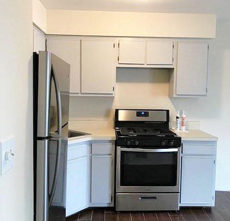 4th image of 16B Julie Ct #16B