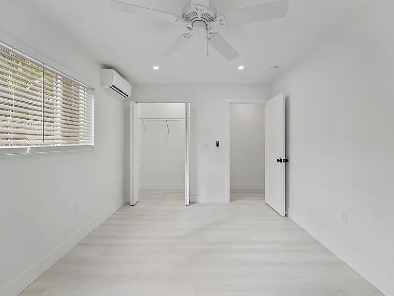 1279 Beach Rd #3 — Photo 21