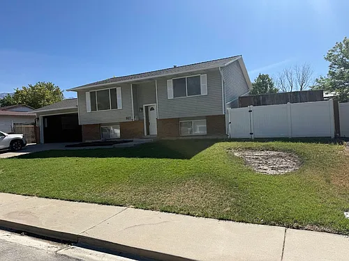 927 S 1635 W Photo 1