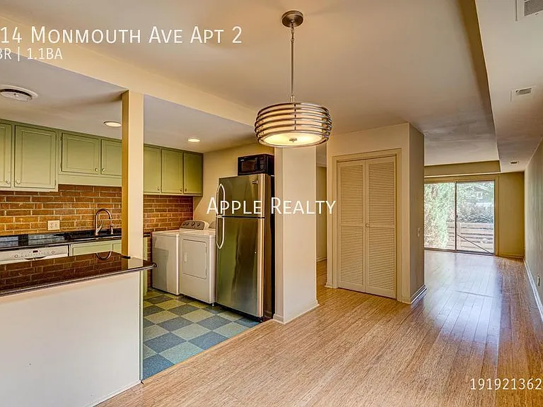 914 Monmouth Ave #2 — Photo 4