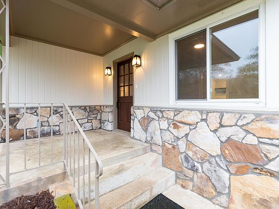 2nd image of 1337 Cloverdale Dr #129-M-040