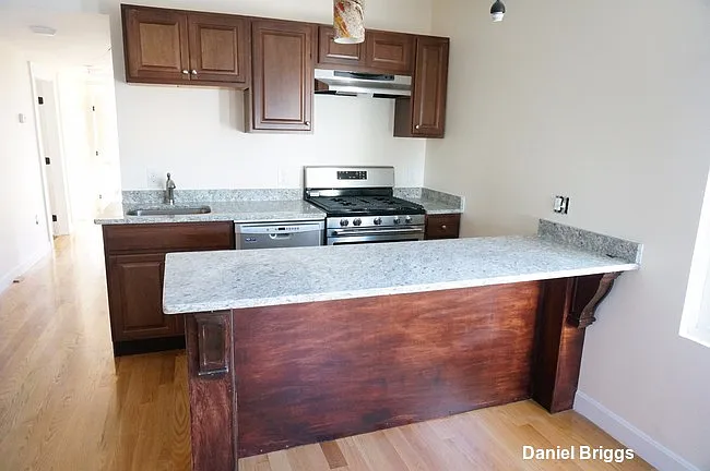 4 bed, 2.0 bath, $4,400 — Photo 4