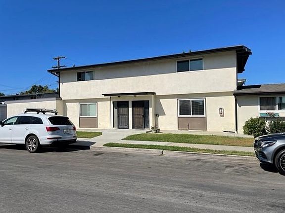 3rd image of 2849 Lemon St #B