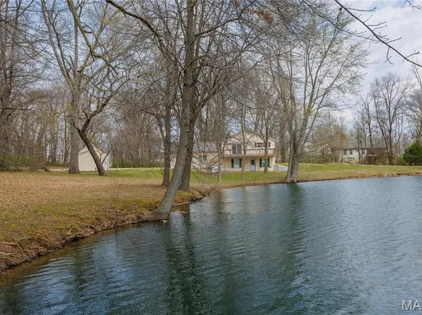 2515 E Primrose Ln, Altamont, IL 62411