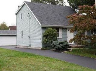 71 Smithfield St, Struthers, OH 44471