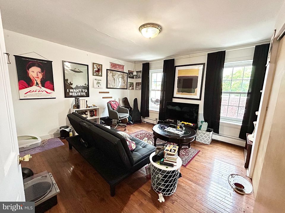 1st image of 2733 Brown St #3F