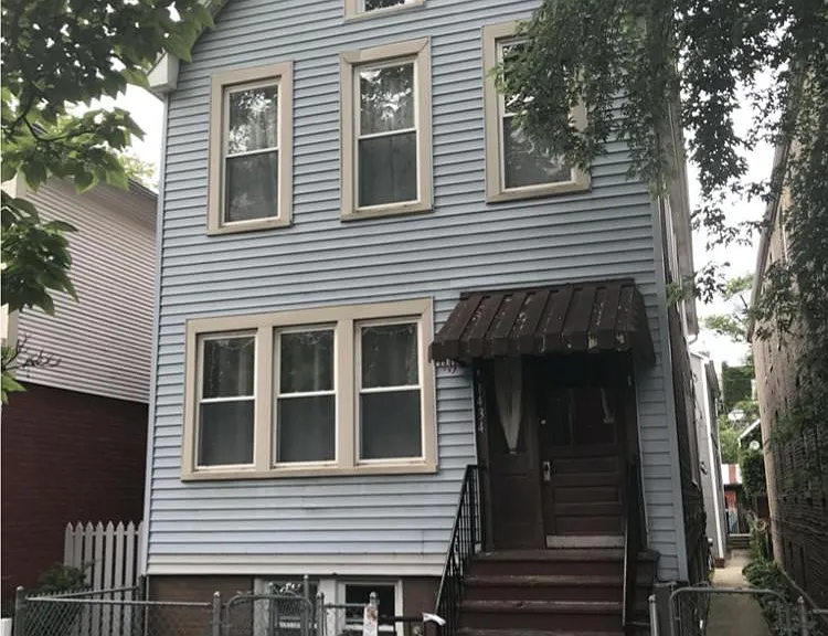 1434 W Superior St #F — Photo 2