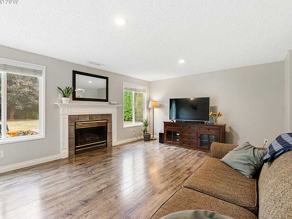 5th image of 5613 NE 63rd Ave