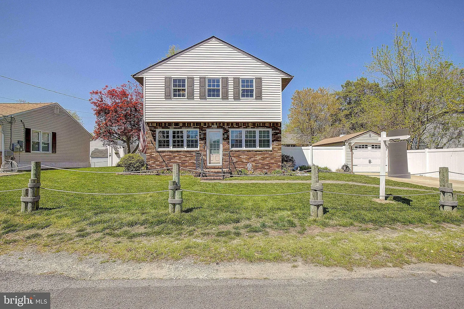 906 Alfred Dr photo 1