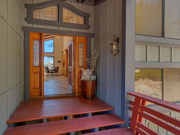 2nd image of 8954 Crest Dr