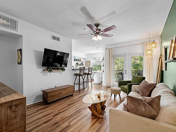 3rd image of 2010 E PALM AVENUE #14317