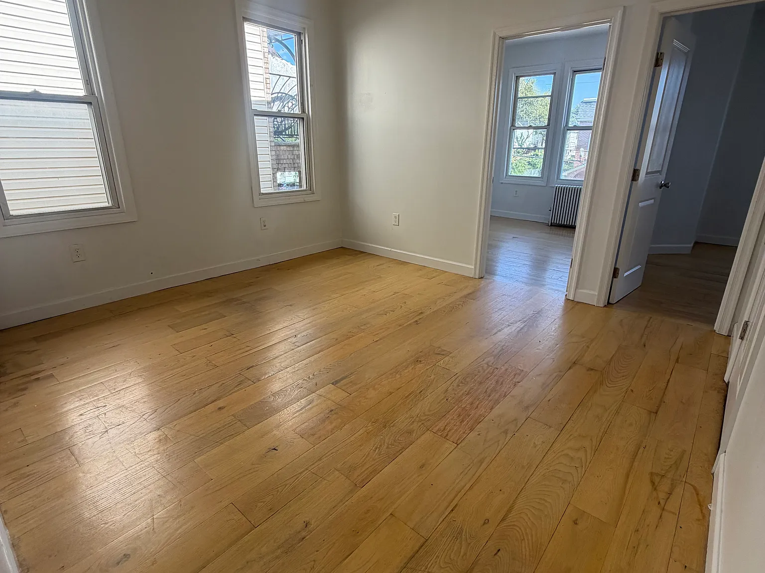 2 bed, 900 sqft, $2,200 — Photo 3