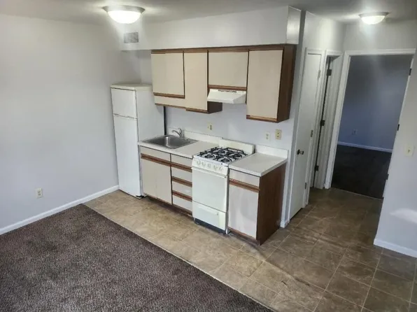 1614 Tippecanoe Dr APT C, Warsaw, IN 46580