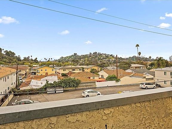 3rd image of 1422 Rock Glen Ave APT 211