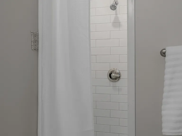 857 Gladstone Blvd #1/2 — Photo 14