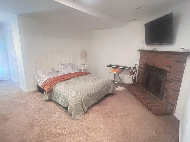 5664 Cabells Mill Ct — Photo 14