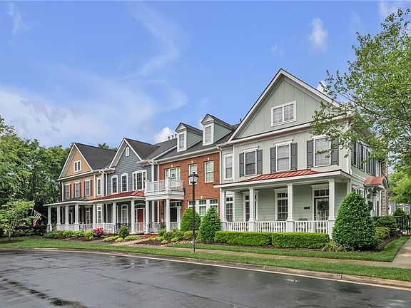 3rd image of 925 Cranberry Dr #70