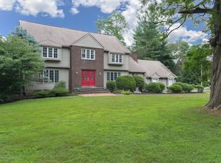 1 Page Dr, Red Bank, NJ 07701