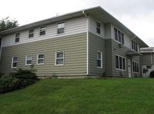 Valley Avenue Apartments, Iowa City, IA 52246