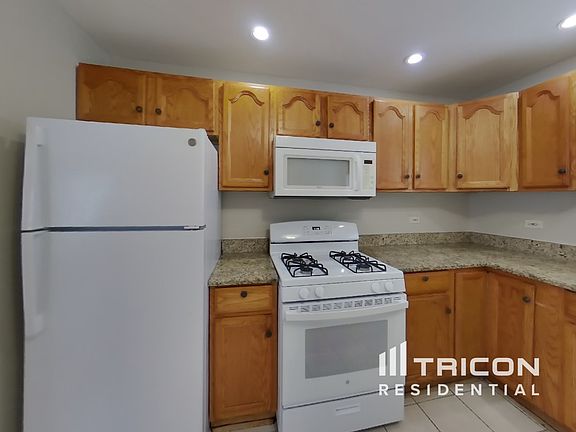 5th image of 2854 Eisenhower Dr