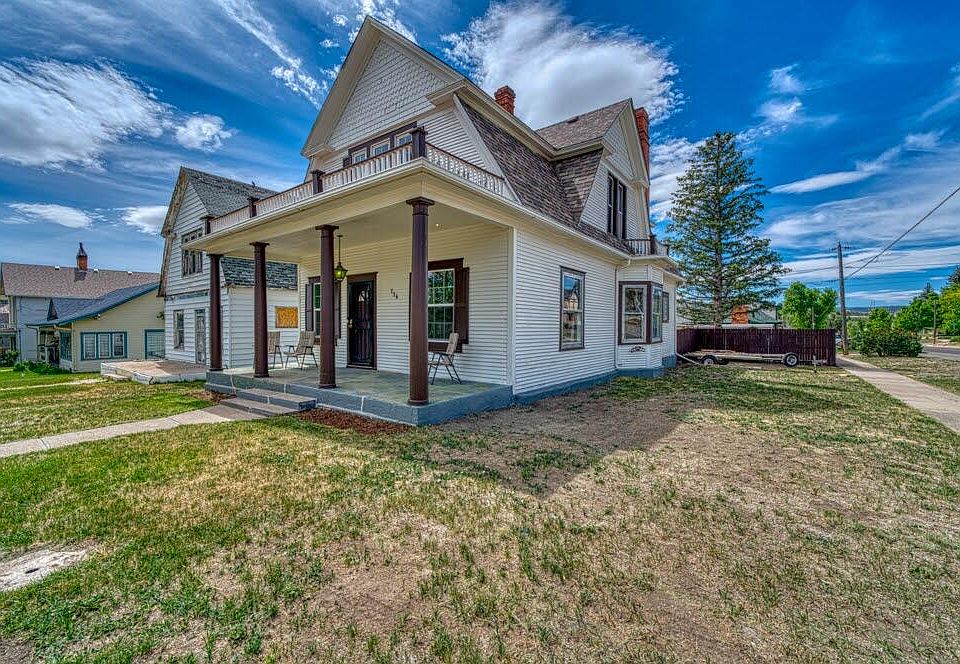1st image of 736 Pine St