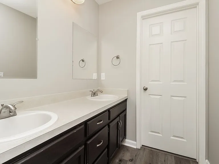 116 Yocum Dr — Photo 16