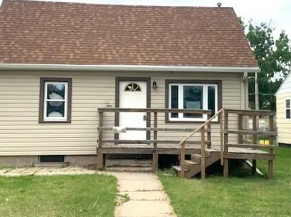 510 N Lloyd St, Aberdeen, SD 57401