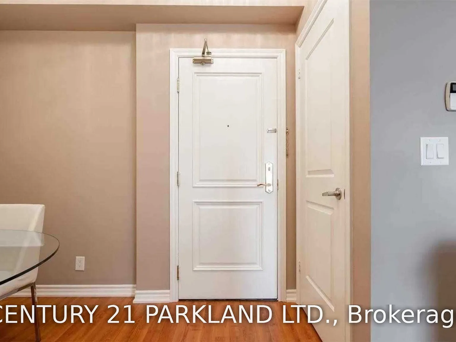 2 bed, $2,550 — Photo 4