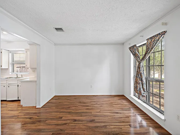 12110 Nova Dr — Photo 9