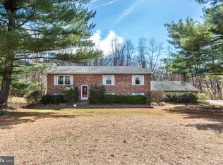 19535 Graystone Rd, White Hall, MD 21161