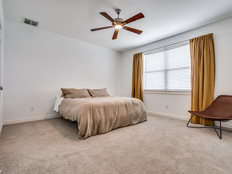 1520 Navasota Trl — Photo 16