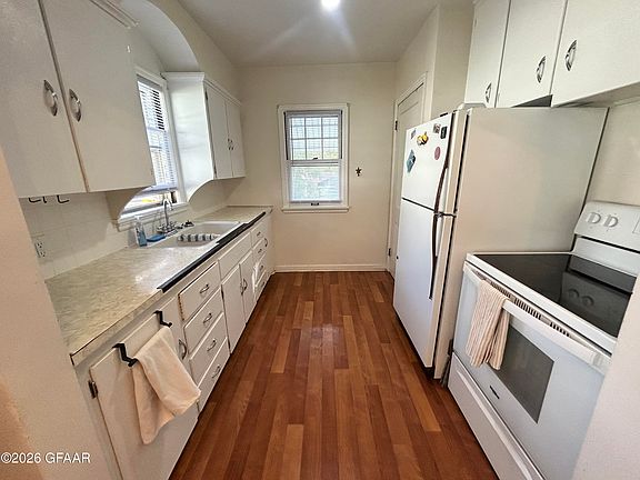 5th image of 1419 Cherry St