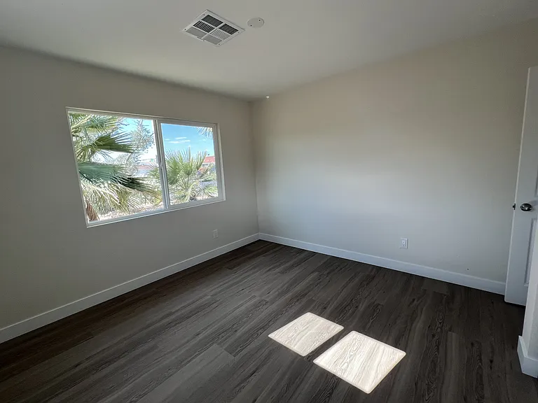 3608 W Bonanza Rd — Photo 26