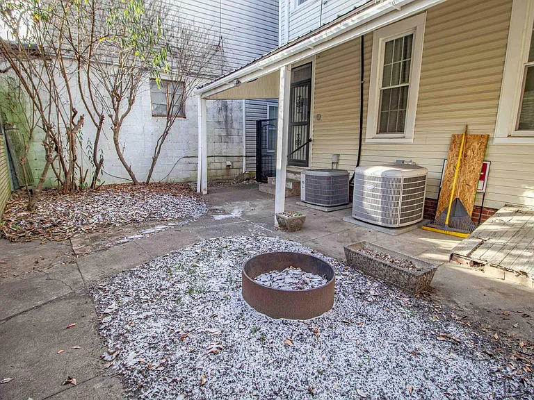 2709 S 3rd St — Photo 32