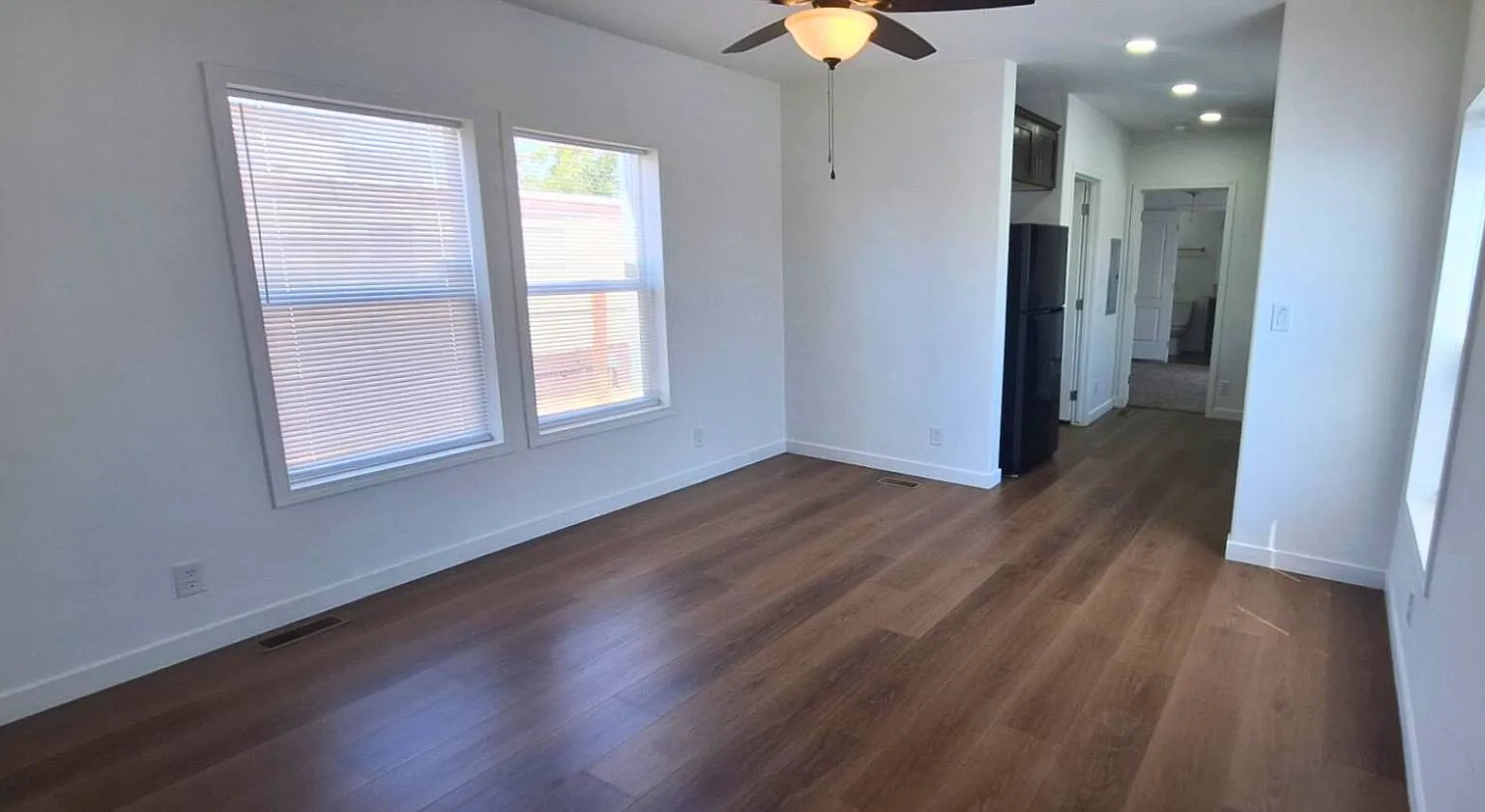 2 bed, 2.0 bath, 745 sqft, $1,250 — Photo 3