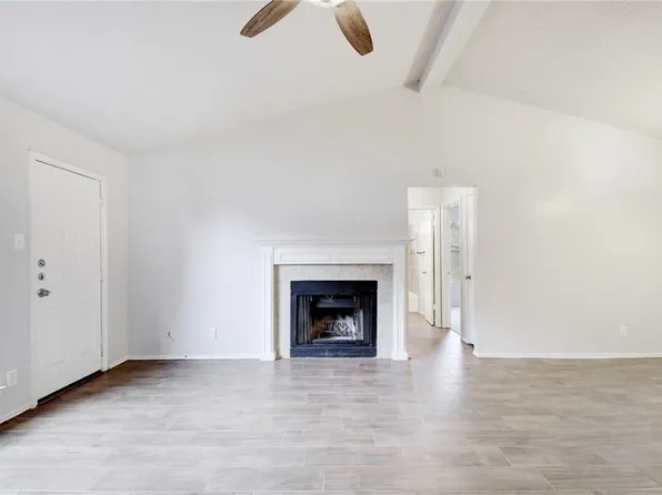 529 Cutty Trl APT A, Austin, TX 78734